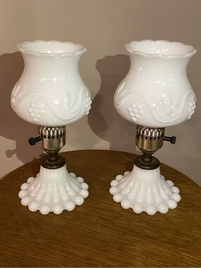 Vintage White Milk Glass Grape Pattern Table Boudoir Lamps